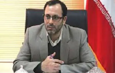 سمینار آموزشی فرهنگ و توسعه با حضور قطب‌الدین صادقی در سنندج