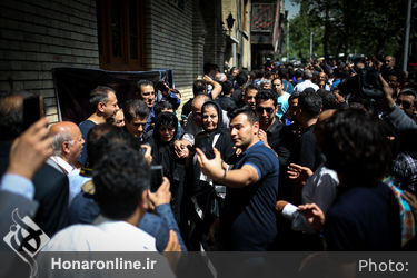 تشییع پیکر ناصر ملک مطیعی در خانه سینما