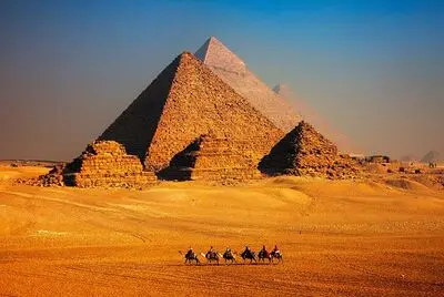 دست‌نوشته‌های نیوتن درباره رمزگشایی از اهرام مصر به حراج گذاشته می‌شود