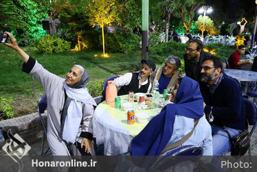 تقدیر از چهره‌های منتخب تئاتر و سینما در هشتمین دوره هنر انقلاب