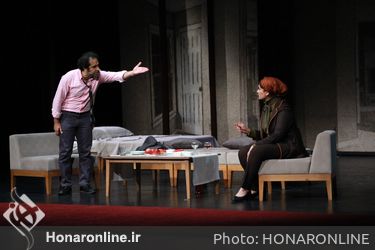 نمایش "دروغ" در سالن استاد ناظرزاده کرمانی