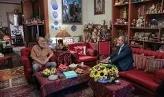 فریدزاده به دیدار داریوش ارجمند رفت؛ تا جان در بدن دارم کار می‌کنم