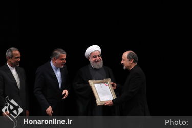 تقدیر رئیس جمهور از برگزیدگان جایزه کتاب سال
