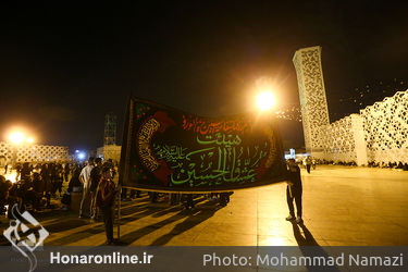 شام غریبان در میدان امام حسین (ع)