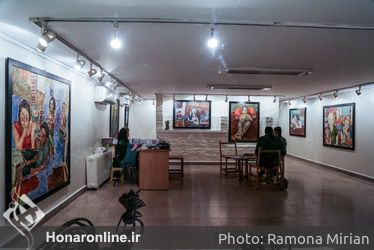 نمایشگاه نقاشی‌های آسیه رمضانی در گالری گلستان