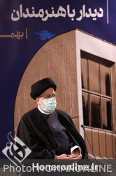 دیدار آیت‌الله سیدابراهیم رئیسی با جمعی از هنرمندان هنرهای تجسمی
