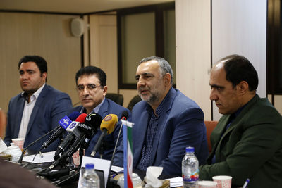 هم‌گرایی برای برگزاری همدلانه نمایشگاه کتاب / نگاه صرفه‌جویانه در نمایشگاه کتاب98 / تشریح برنامه‌های سی‌ودومین نمایشگاه بین‌المللی کتاب تهران