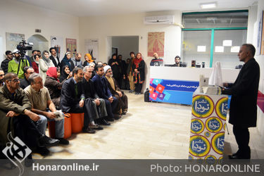 رونمایی از کتاب حمیدرضا آذرنگ در تماشاخانه پالیز