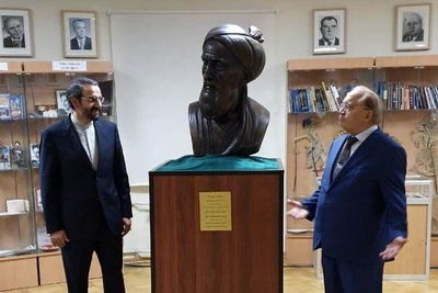 Bust of Persian Poet Rudaki Unveiled at Moscow University 