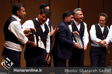  گروه شواش مقوم از مازندران در هفتمین روز سی و دومین جشنواره موسیقی فجر در سالن رودکی
