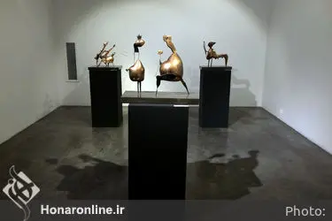 نمایشگاه آثار نسرین شاپوری‌آذر در گالری شیرین