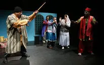 نمایش «مبارک در ژاپن» در پردیس شهرزاد
