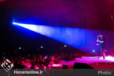 اجرای کنسرت زانیار خسروی در سالن میلاد نمایشگاه