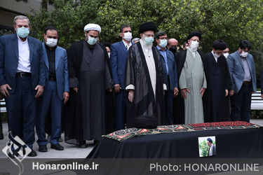 اقامه نماز بر پیکر حجت‌‌‌الاسلام و المسلمین دعایی
