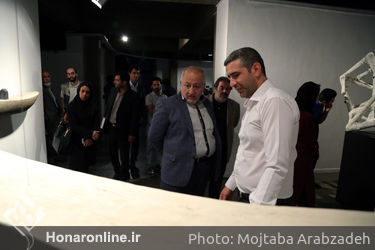 بازدید اعضای شورای شهر از نمایشگاه دوسالانه مجسمه سازی تهران در موزه هنرهای معاصر