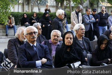 تشییع جنازه محمدابراهیم جعفری در دانشکده هنر 