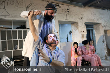 نمایش چخوف ساد (جلد اول و دوم) در بوتیک تئاتر ایران