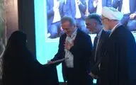 سی‌امین آیین تکریم خادمان قرآن با حضور رئیس جمهور و وزیر فرهنگ
