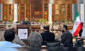 تقدیم نمایشگاهی به ماکان نصیری