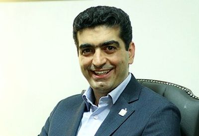 ورزشگاه آزادی را بدهند قول می‌دهم یک شب «سی‌صد» را رایگان برگزار کنم