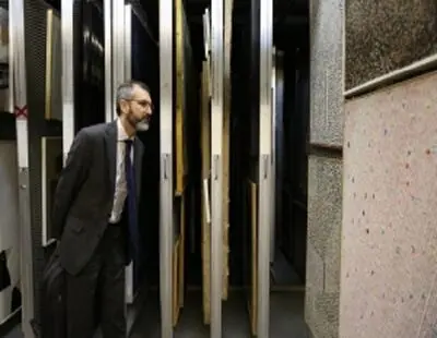 European Committee visits Tehran museum