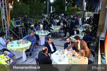 تقدیر از چهره‌های منتخب تئاتر و سینما در هشتمین دوره هنر انقلاب