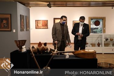 نمایشگاه نگاره‌های چوبی (هیما) در فرهنگسرای نیاوران