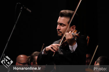 کنسرت ویلن امین غفاری به همراهی ارکستر فیلارمونیک باکو