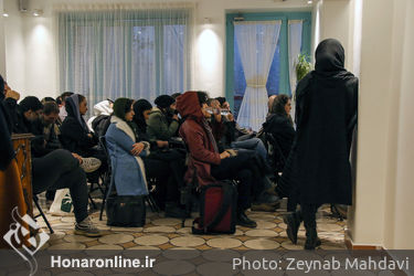 شکان زهرایی پنجمین روز نشست "هفته هنر تیر " در کافه گودو یاس