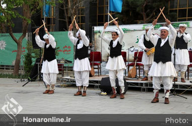 اجرای گروه موسیقی خراسانی «شمس خواف» در رویداد پهنه نوروز