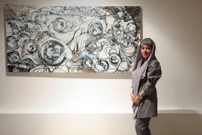 تهدید دائمی و تعلیق در زندگی / روایت فاطمه بهمن سیاهمرد از نمایشگاه "چالش عناصر" در پروژه‌های آران