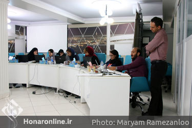 کارگاه آموزشی تصویرسازی و تایپوگرافی برای پوشاک