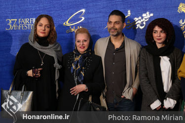 اکران فیلم "ناگهان درخت" در سومین روز سی و هفتمین جشنواره فیلم فجر