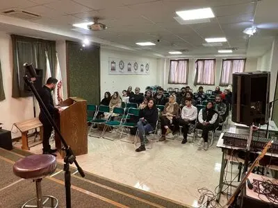 نشست پژوهشی تلفیق تئوری و عمل در آموزش موسیقی برگزار شد