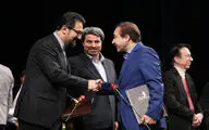 حسینی: کاروان هنر همچنان برای عزت انقلاب اسلامی می‌نوازد / تجلیل از اعضای ارکستر سمفونیک تهران در دوران دفاع مقدس