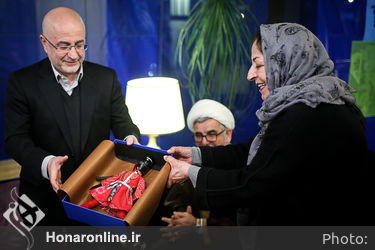 تقدیر هنرمندان تئاتر از علی مرادخانی در کافی شاپ خانه کتاب دانشگاه