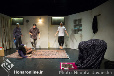 نمایش "عمل" در عمارت نوفل‌لوشاتو