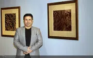تقدس در خوشنویسی دست و پای هنرمند را می‌بندد / روایت احمد مازادی از نسبت خطاطی و تکنولوژی در  نمایشگاه مشق امروز