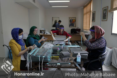 گردآوری و توزیع تجهیزات مبارزه علیه کرونا در خانه عروسک 