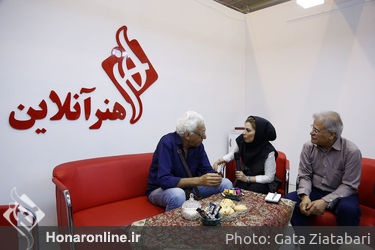 غرفه هنرآنلاین در پنجمین روز بیست و سومین نمایشگاه مطبوعات (1)