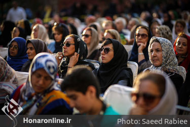 رونمایی از تابلوی گذر صنایع دستی تهران در  روز جهانی صنایع دستی