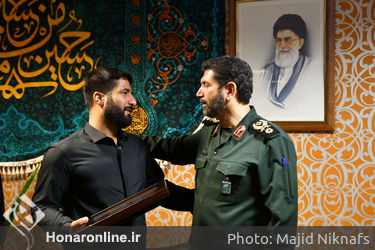 اعطای نشان آزادی ملت ایران به قهرمان شاهچراغ فرزاد بادپا