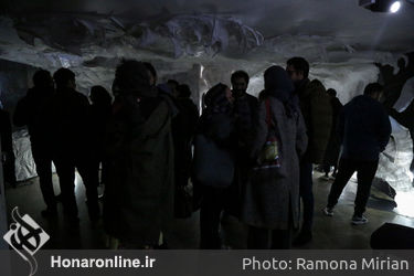 نمایشگاه آثار شکوفه خرم‌رودی و تابا فجرک در گالری زیرزمین دستان