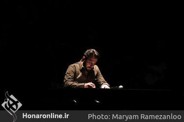 كنسرت "روزبه بمانى" در برج ميلاد