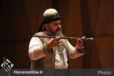مراسم رونمایی از کتاب «نمایش خیابانی ایران و تئاتر خیابانی جهان» در تالار رودکی