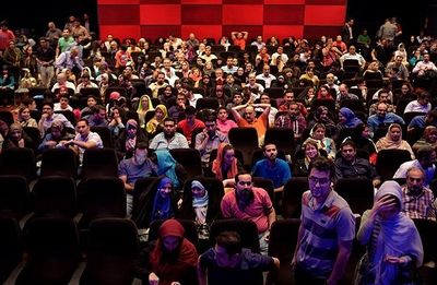 گیشه ۳۵ میلیارد تومانی سینمای ایران/844 هزار نفر به تماشای فیلم ها نشستند