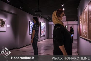 نمایشگاه گروهی به عنوان "تعلیق" در گالری ایده
