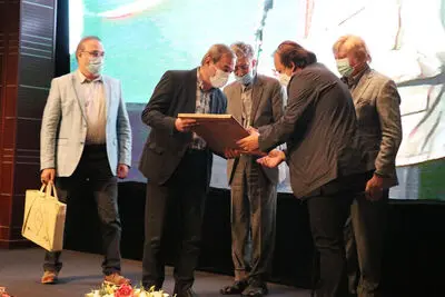 “Sun Children” director Majid Majidi receives IAA’s first Plaque of Glory 