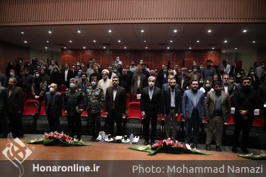 آیین اهدای جوایز پدیدآورندگان آثار شایسته تقدیر سی و نهمین جایزه کتاب سال 