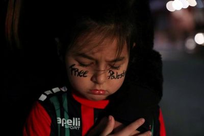 Iranian actors sympathize with Palestinians in Gaza war  